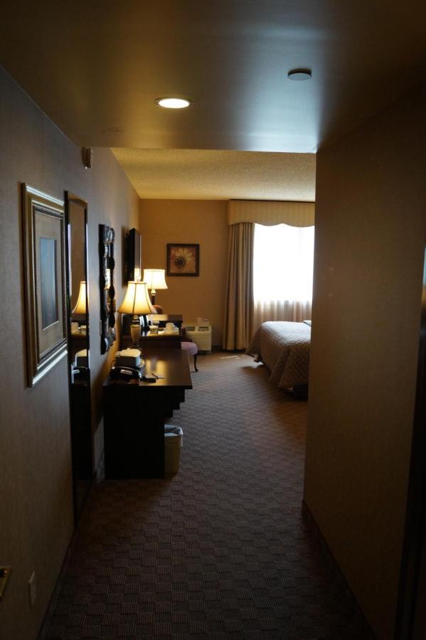 Salvatores Grand Hotel Williamsville Dış mekan fotoğraf