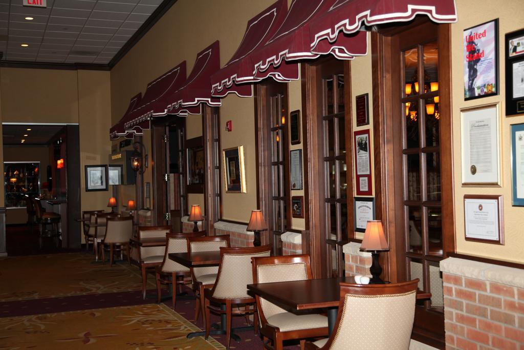 Salvatores Grand Hotel Williamsville Dış mekan fotoğraf
