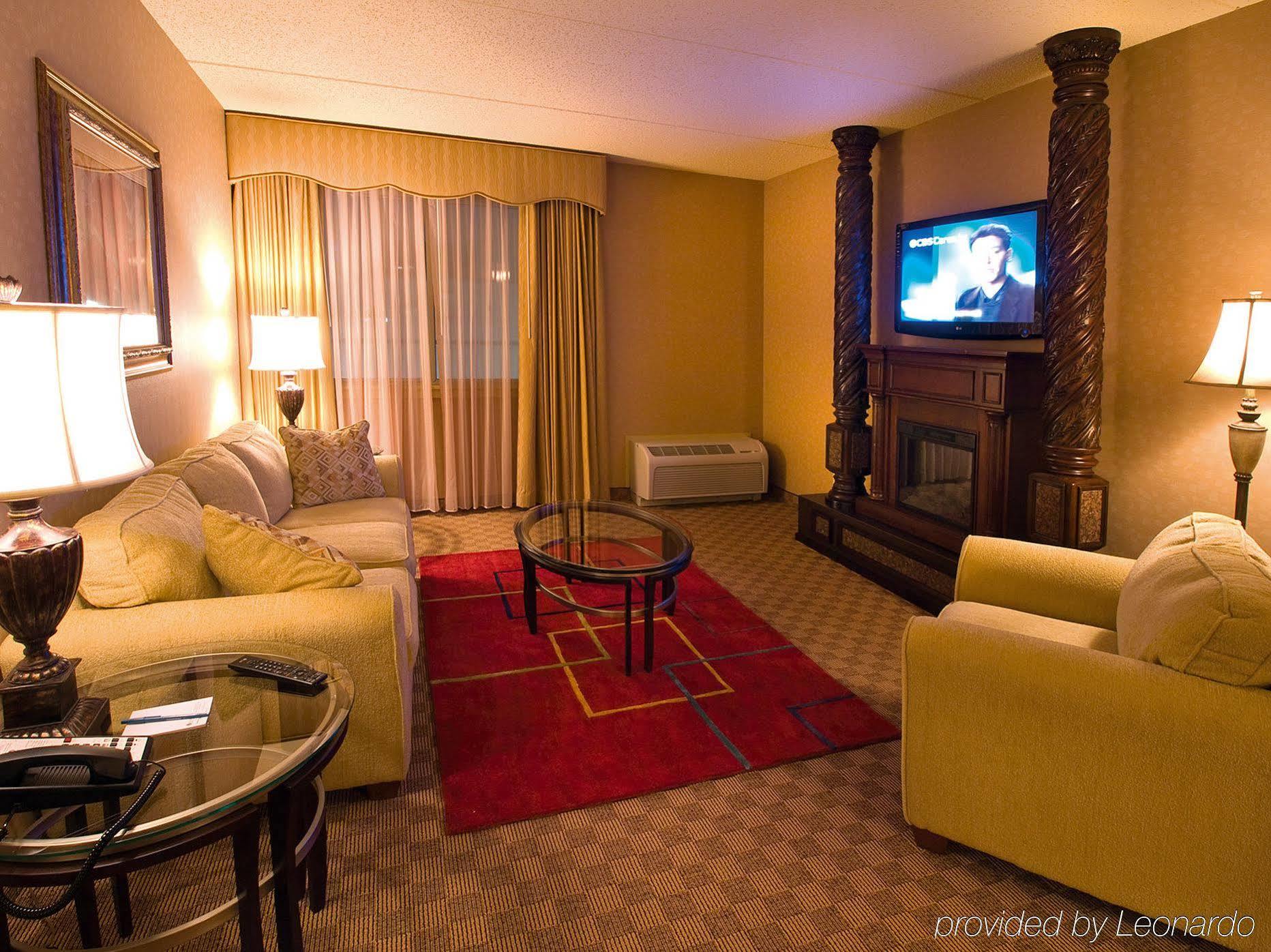 Salvatores Grand Hotel Williamsville Dış mekan fotoğraf